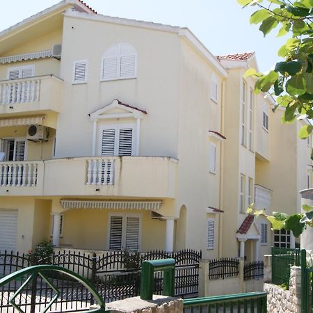 Apartments Marta - Zadar - Near The Sea Exterior photo